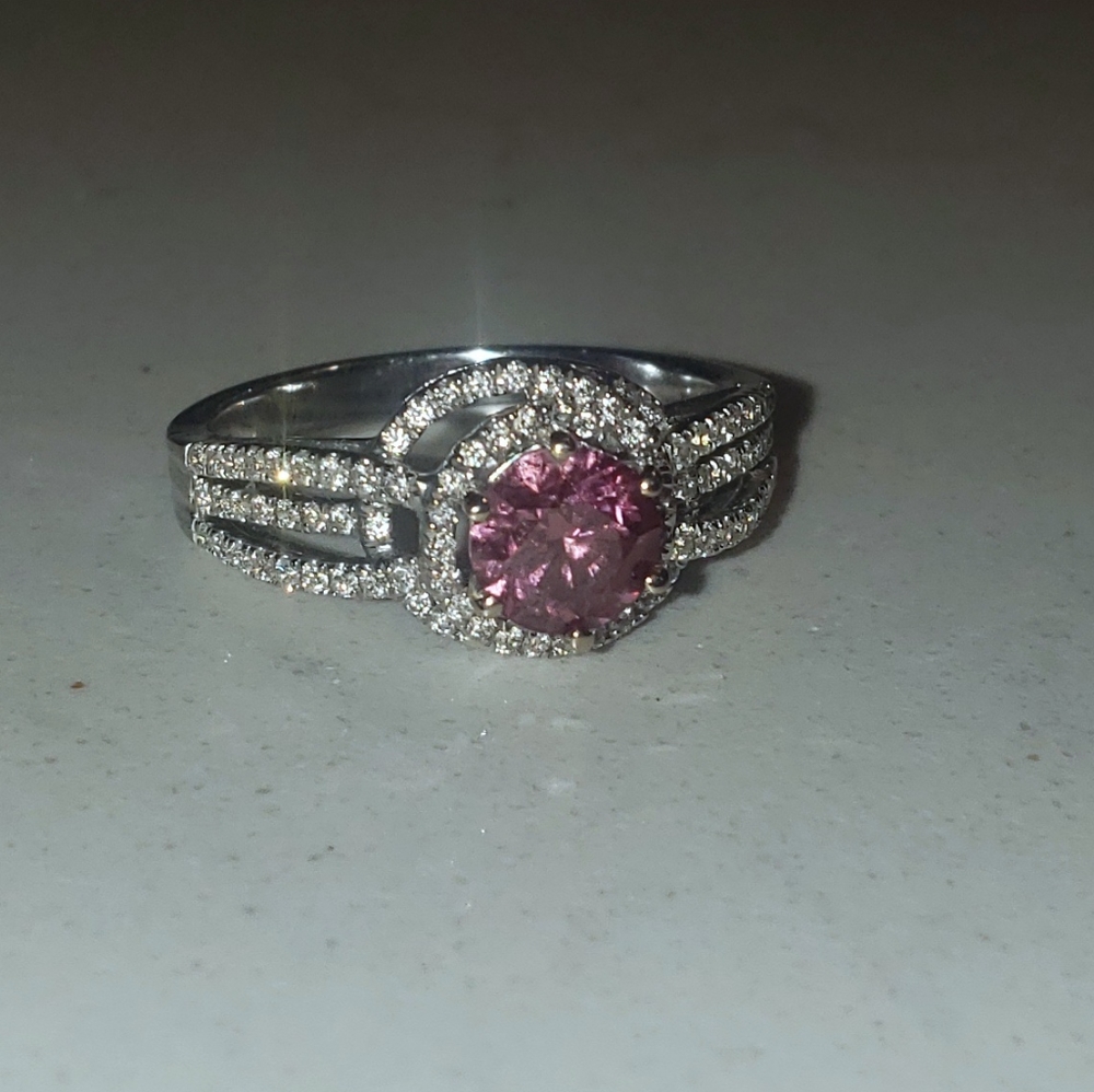 Pink Diamond in White Gold